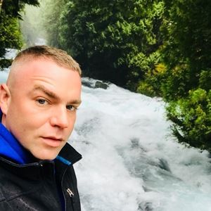 Meet your Posher, Joel